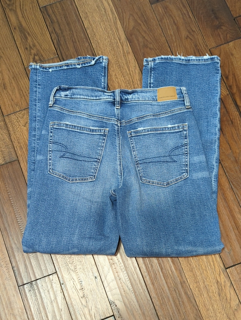 American Eagle Outfitters Women's 90s Bottcut Blue Denim Jeans Size 8 Regular